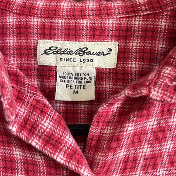 Eddie Bauer women’s soft cotton shirt size medium petite - Picture 2 of 4